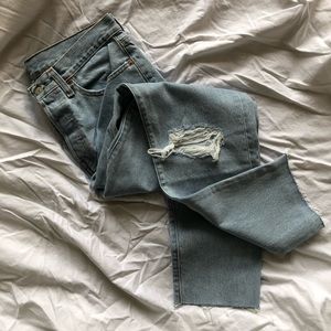 Levi’s 501 distressed jean